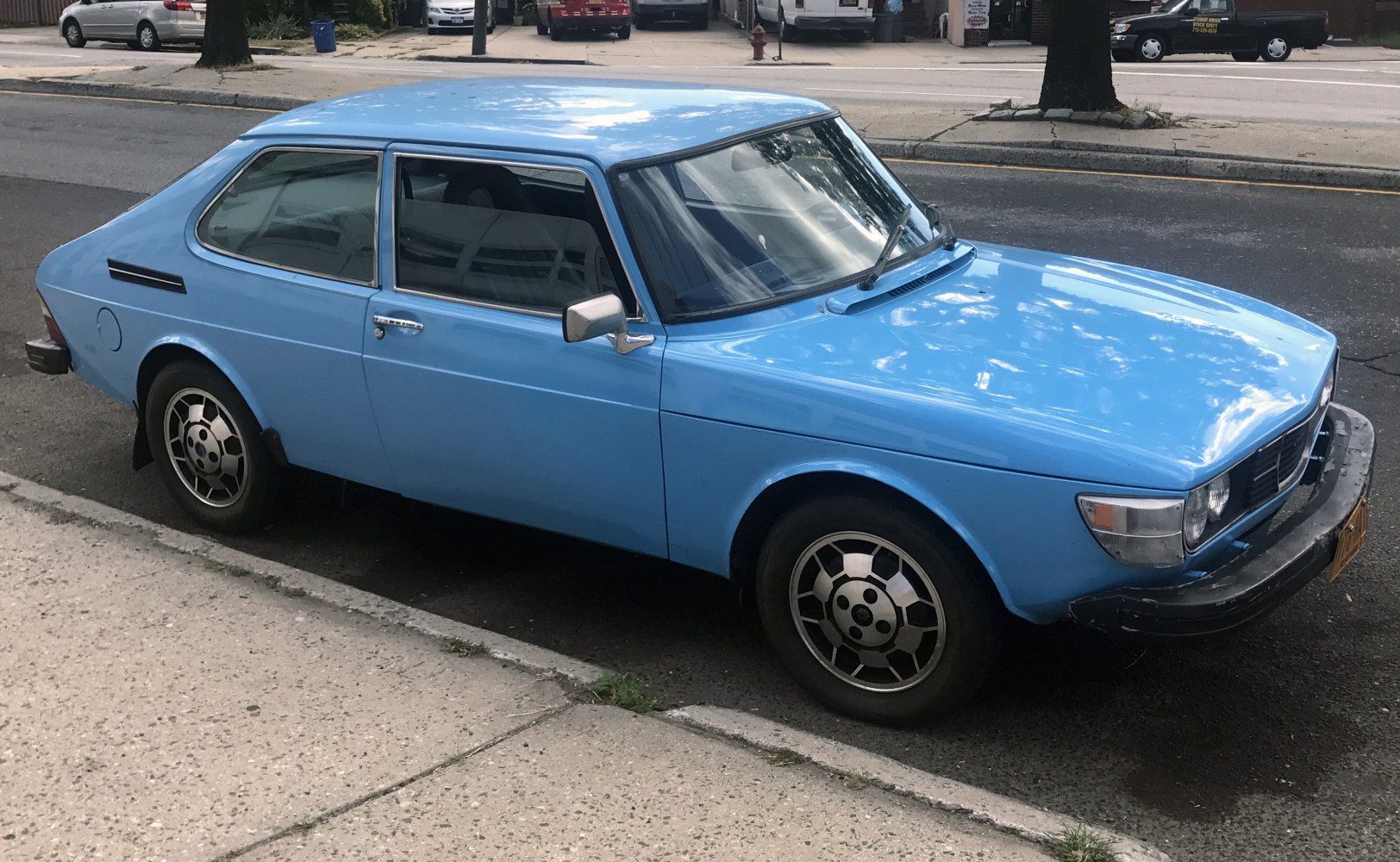 https://totalrenting.es/wp-content/uploads/2022/10/saab-99-combi-coupe-1978-2-0-107-cv-hatchback.png