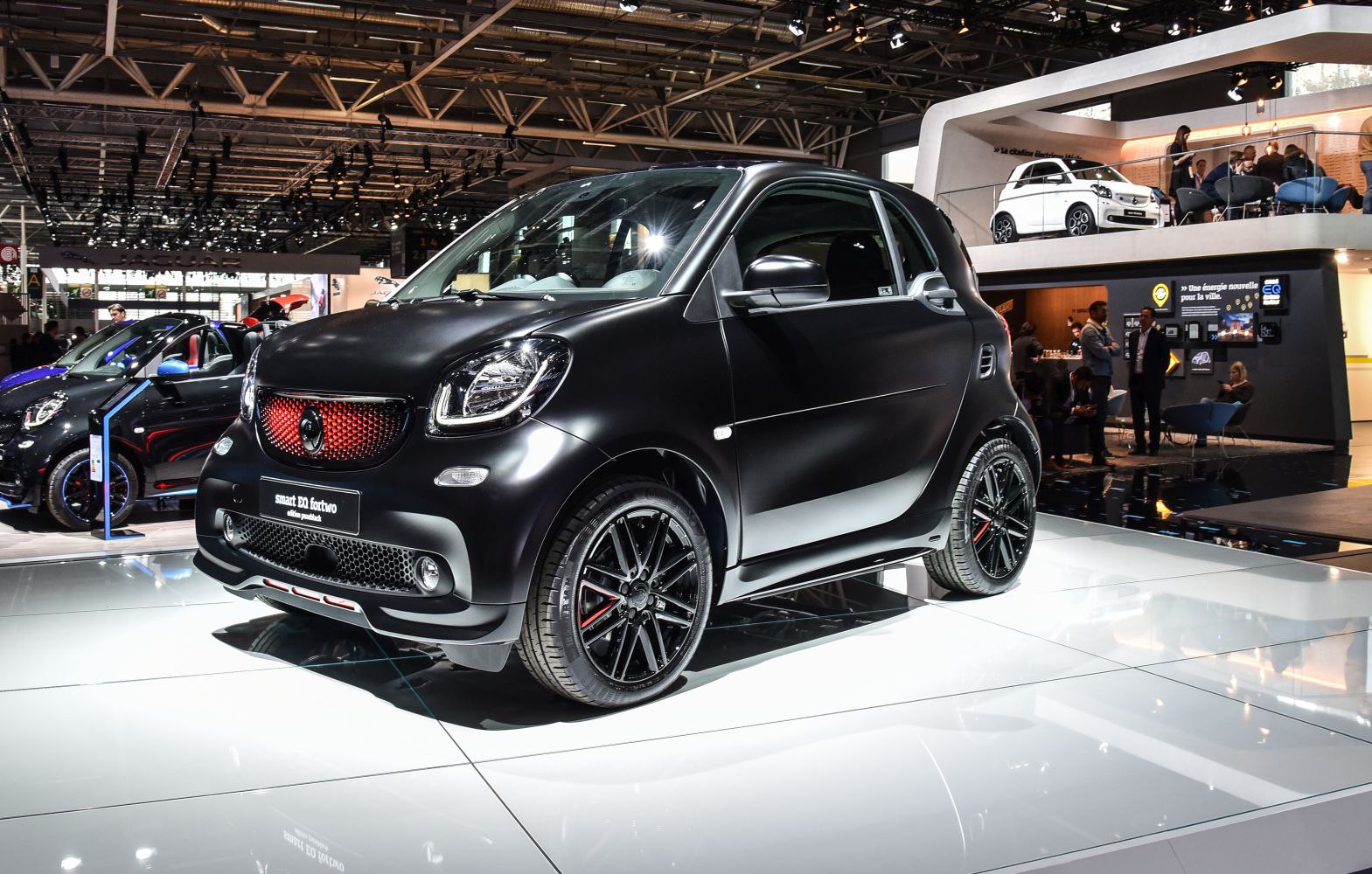 https://totalrenting.es/wp-content/uploads/2022/10/smart-eq-fortwo-c453-2018-17-6-kwh-82-cv-coupe-5.png
