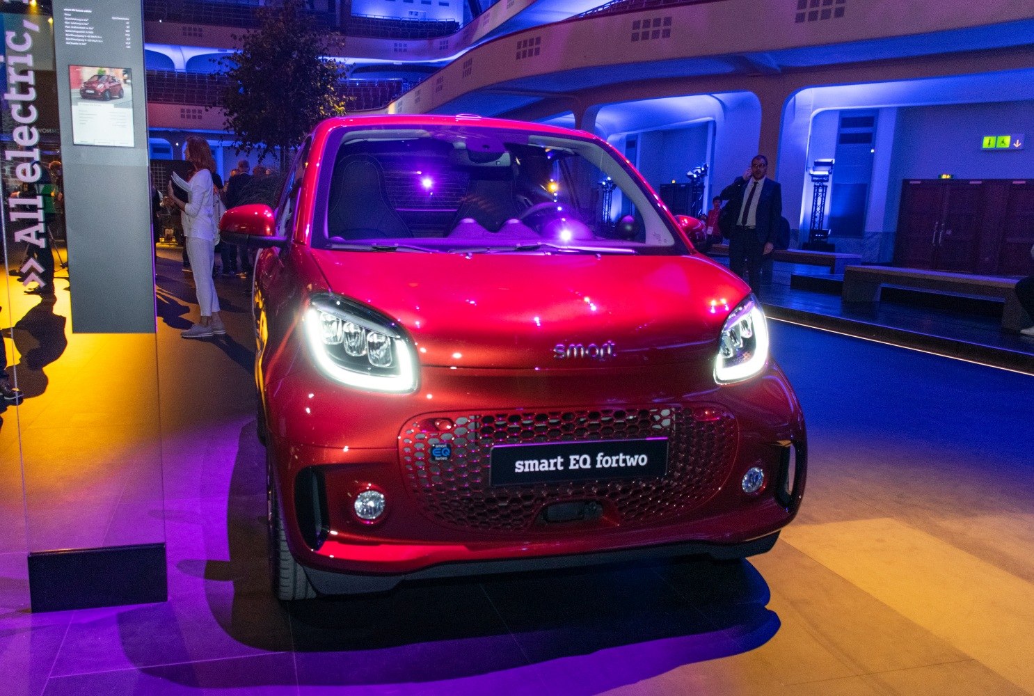 https://totalrenting.es/wp-content/uploads/2022/10/smart-eq-fortwo-cabrio-a453-facelift-2019-2019-17-2-kwh-82-cv-cabriolet-11.png