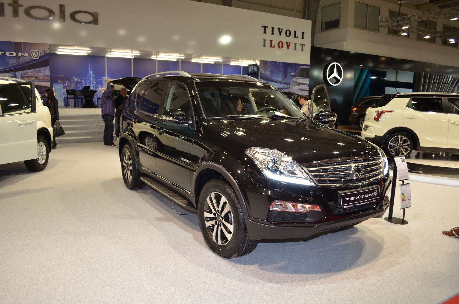 https://totalrenting.es/wp-content/uploads/2022/10/ssangyong-rexton-i-facelift-2012-2012-220-e-xdi-178-cv-automatic-suv.png