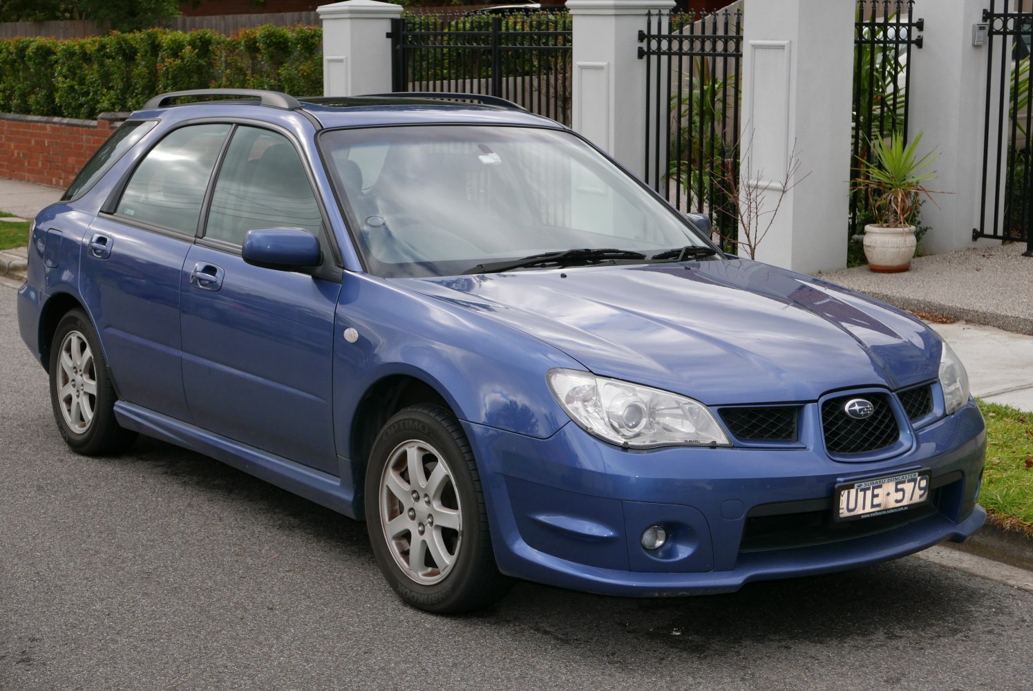 https://totalrenting.es/wp-content/uploads/2022/10/subaru-impreza-ii-station-wagon-facelift-2005-2006-2-0-160-cv-awd-ranchera.png