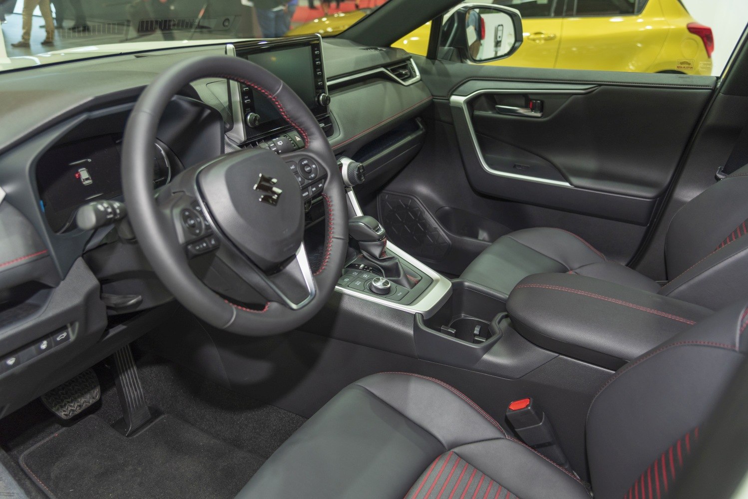 https://totalrenting.es/wp-content/uploads/2022/10/suzuki-across-2021-2-5-306-cv-plug-in-hybrid-e-four-e-cvt-suv-24.png
