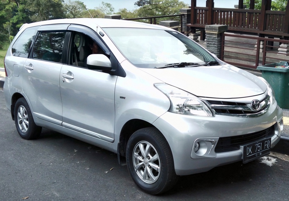 https://totalrenting.es/wp-content/uploads/2022/10/toyota-avanza-ii-2011-1-5-104-cv-automatic-mpv.png
