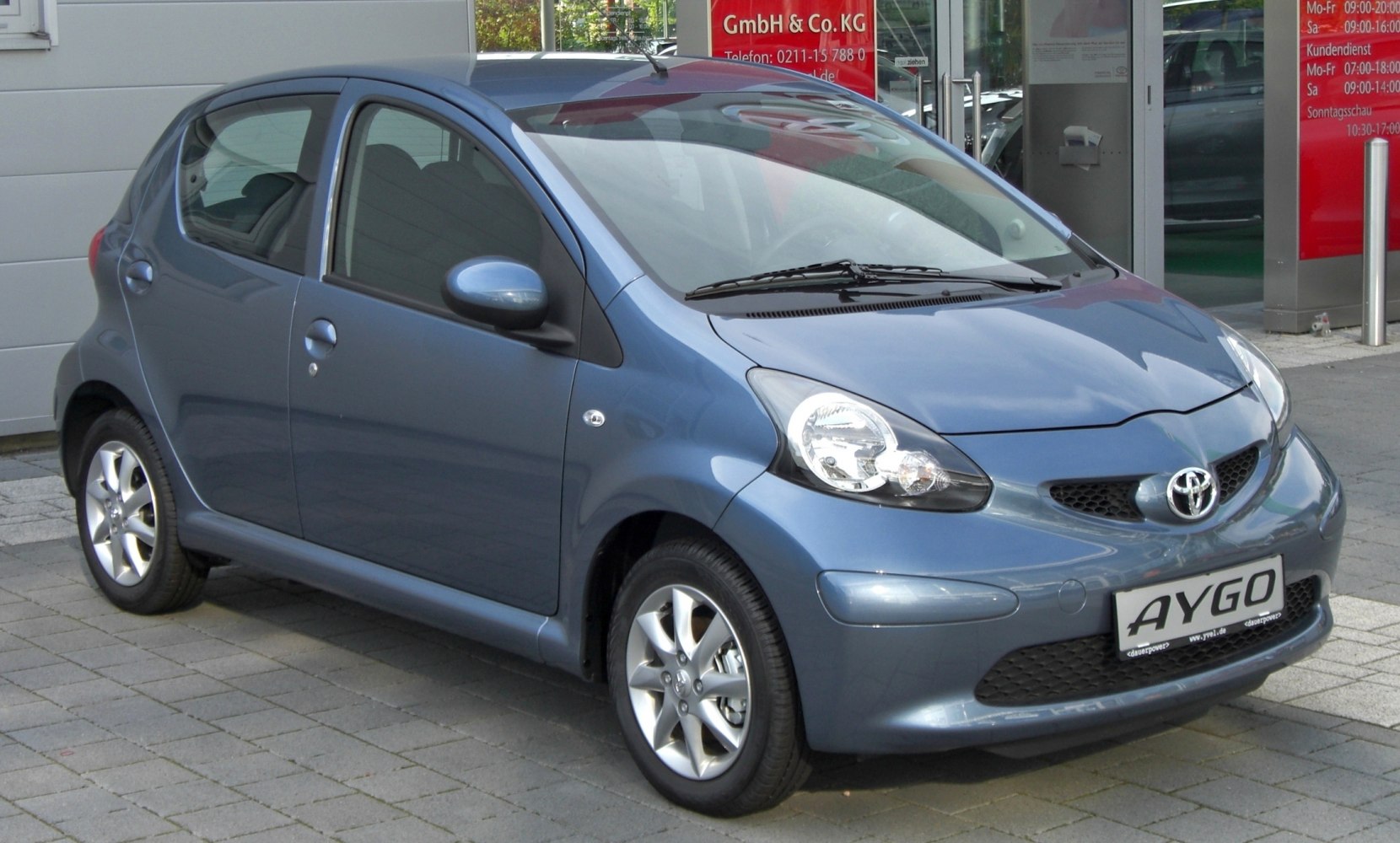 https://totalrenting.es/wp-content/uploads/2022/10/toyota-aygo-2005-1-0i-12v-67-cv-hatchback.png