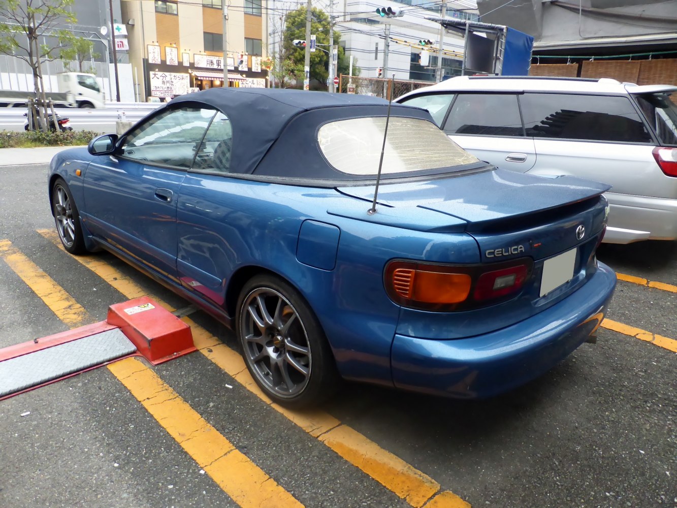 https://totalrenting.es/wp-content/uploads/2022/10/toyota-celica-cabrio-t18-1990-2-0-gti-st182-156-cv-cabriolet-1.png