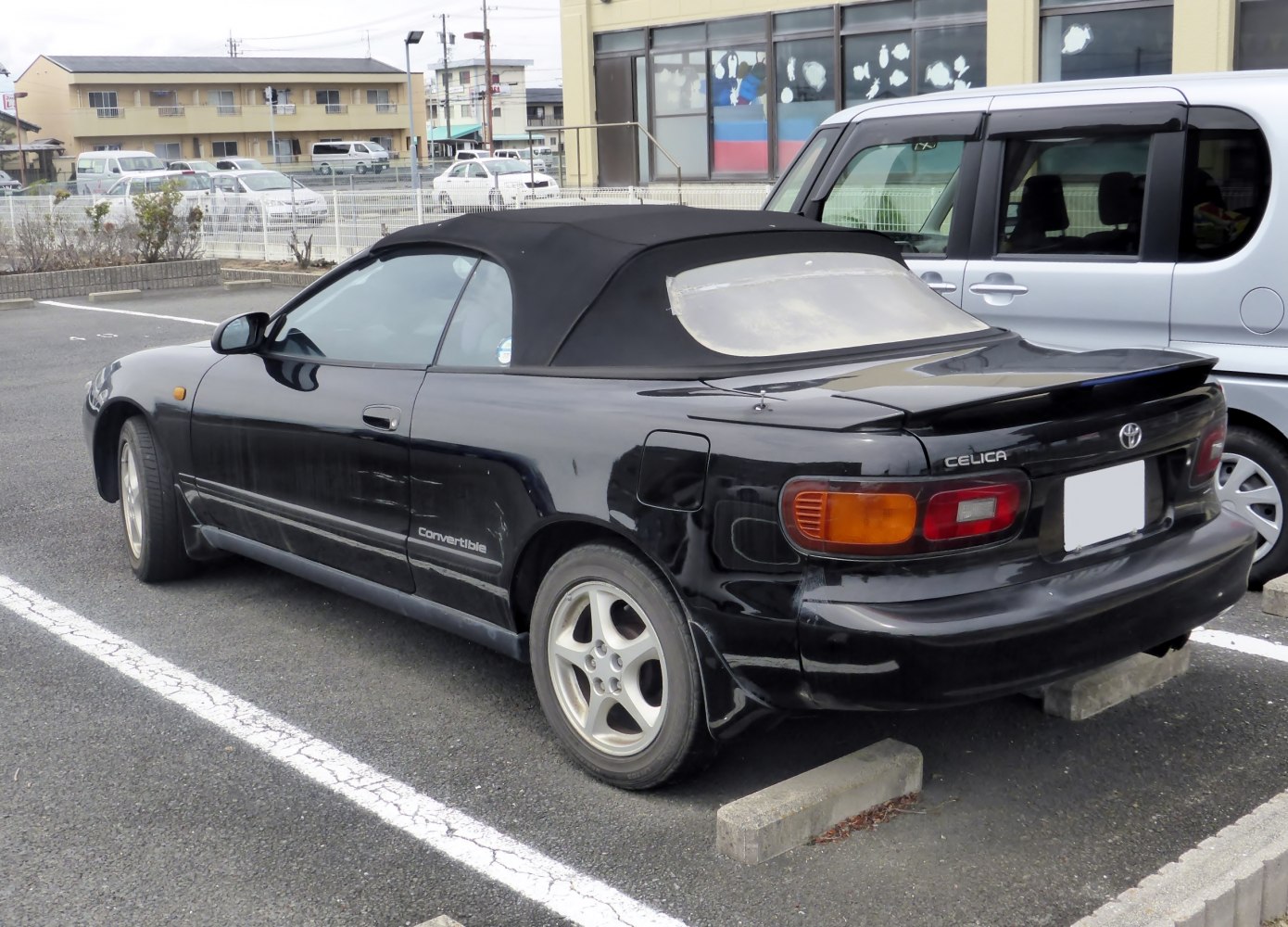https://totalrenting.es/wp-content/uploads/2022/10/toyota-celica-cabrio-t18-1990-2-0-gti-st182-156-cv-cabriolet-3.png
