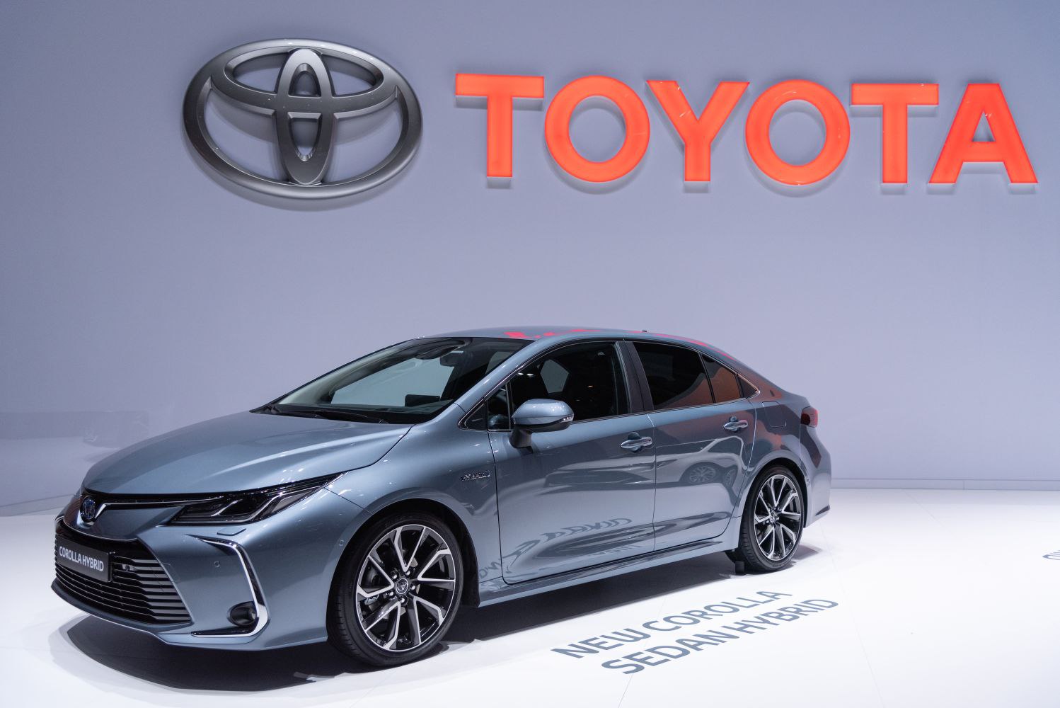 https://totalrenting.es/wp-content/uploads/2022/10/toyota-corolla-xii-e210-2019-1-8-vvt-i-132-cv-berlina.png