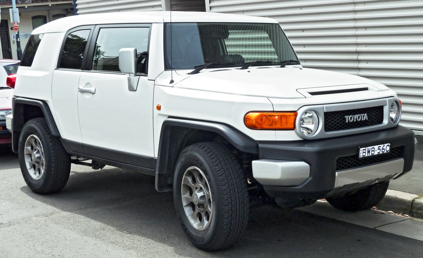 Toyota FJ Cruiser Precios, Ficha técnica, Características