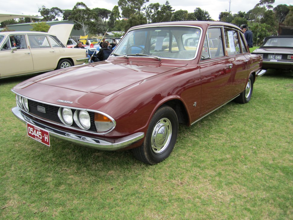 https://totalrenting.es/wp-content/uploads/2022/10/triumph-2000-mkii-1970-2-0-88-cv-berlina.png