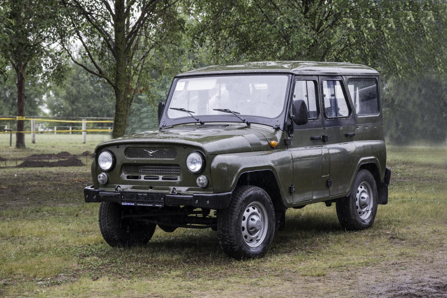 https://totalrenting.es/wp-content/uploads/2022/10/uaz-hunter-315195-2003-2-4-d-86-cv-todoterreno.png