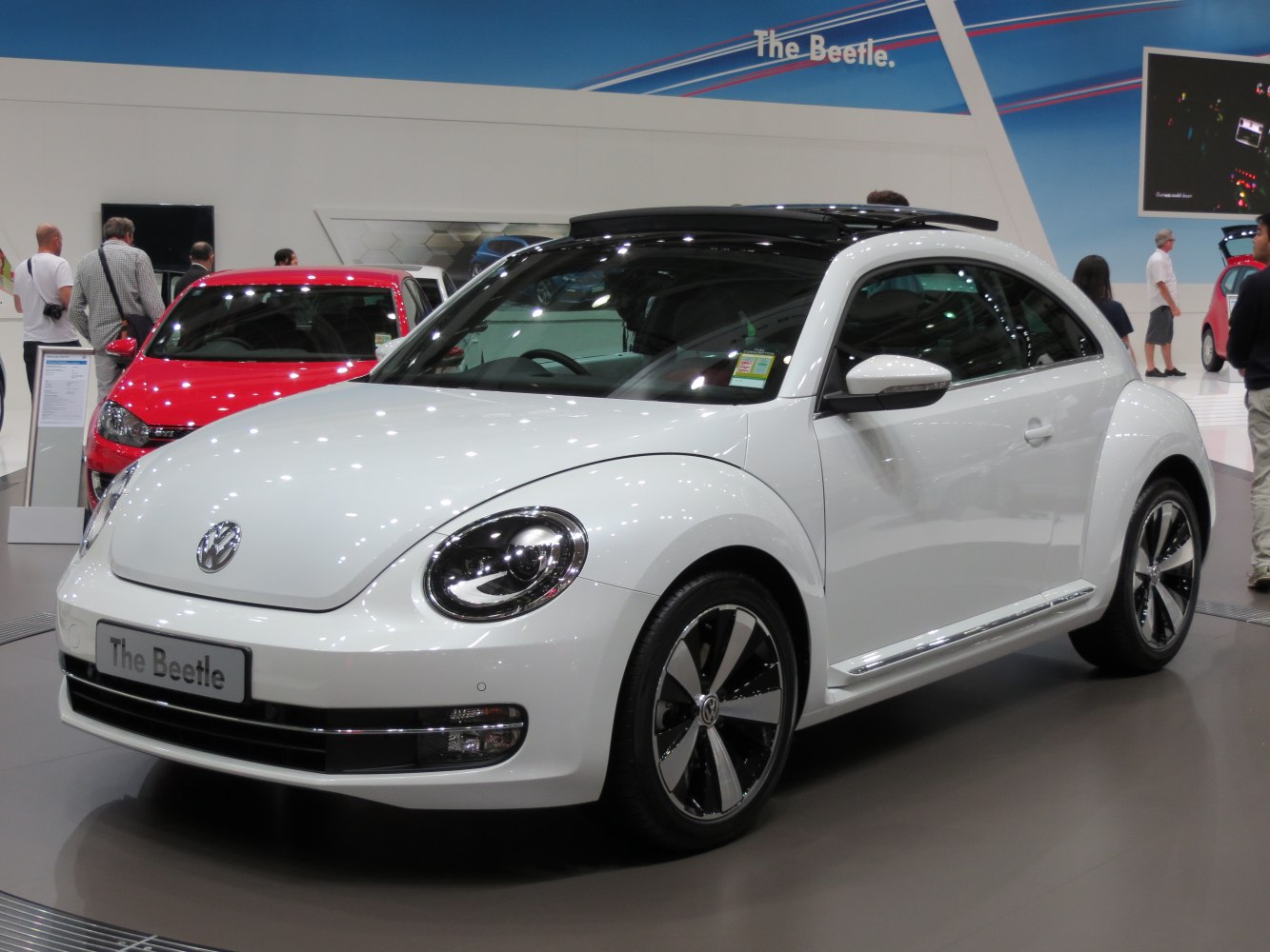 https://totalrenting.es/wp-content/uploads/2022/10/volkswagen-beetle-a5-2012-2-0-tfsi-200-cv-dsg-hatchback.png