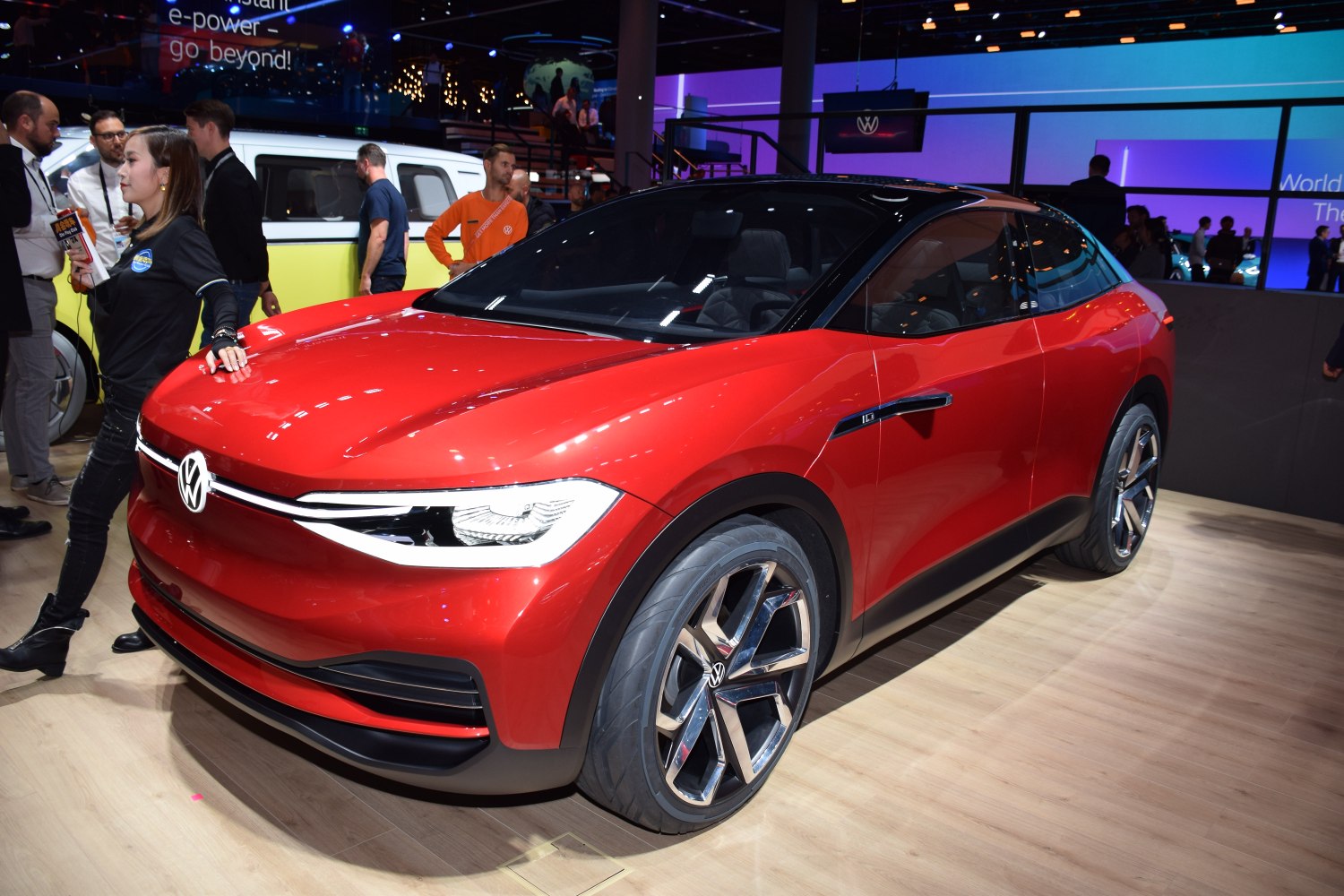 https://totalrenting.es/wp-content/uploads/2022/10/volkswagen-id-crozz-concept-2017-83-kwh-306-cv-awd-suv.png