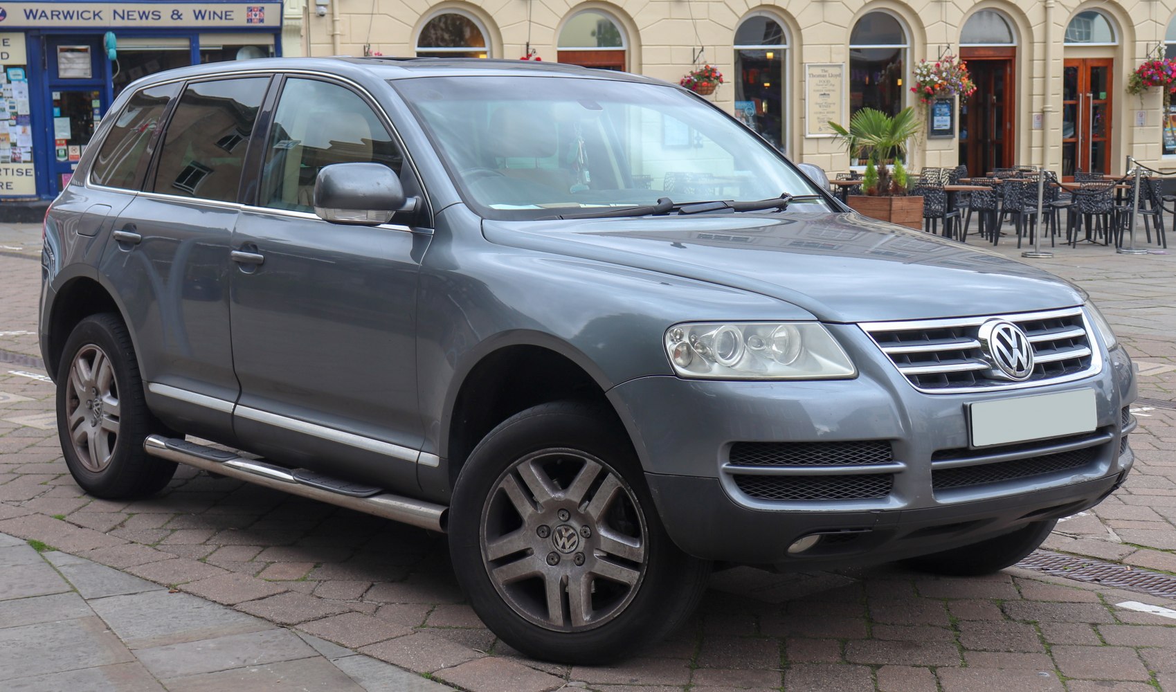 https://totalrenting.es/wp-content/uploads/2022/10/volkswagen-touareg-i-7l-2002-2-5-tdi-174-cv-4motion-tiptronic-suv.png