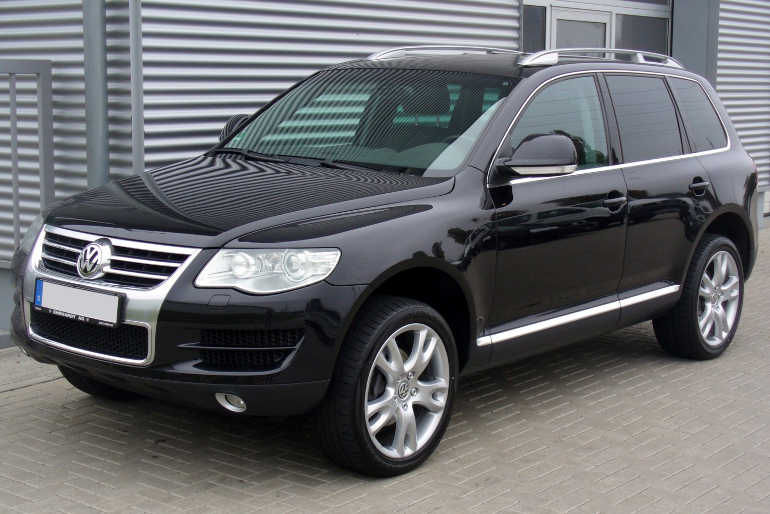 https://totalrenting.es/wp-content/uploads/2022/10/volkswagen-touareg-i-7l-facelift-2006-2007-3-0-tdi-v6-240-cv-4motion-tiptronic-suv.png