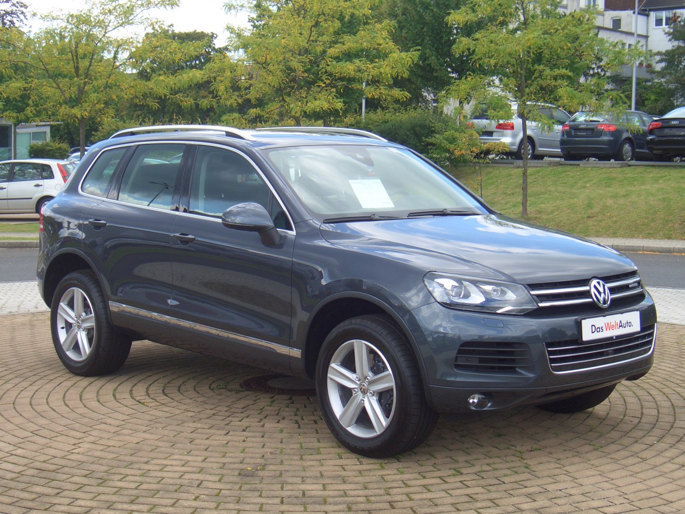 https://totalrenting.es/wp-content/uploads/2022/10/volkswagen-touareg-ii-7p-2010-3-0-tdi-v6-204-cv-4motion-automatic-suv.png