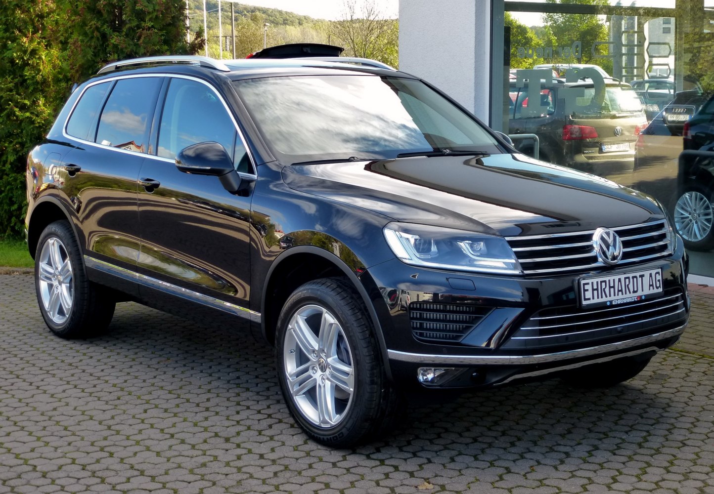 https://totalrenting.es/wp-content/uploads/2022/10/volkswagen-touareg-ii-7p-facelift-2014-2014-3-0-v6-tdi-204-cv-scr-4motion-automatic-suv.png