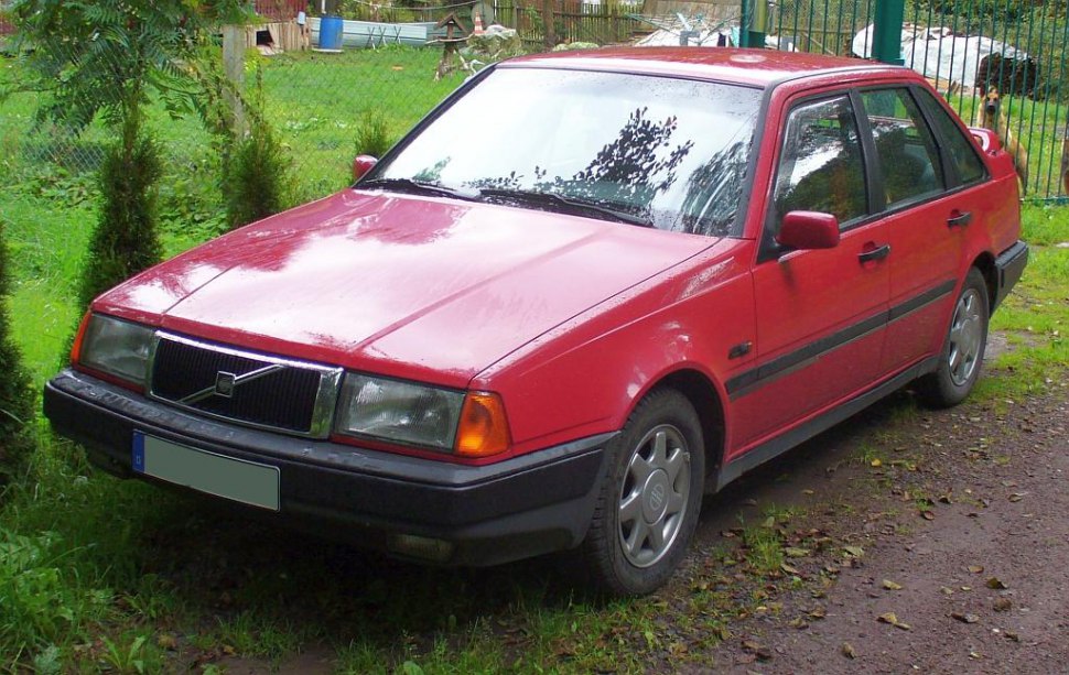 https://totalrenting.es/wp-content/uploads/2022/10/volvo-440-k-445-1987-1-6-i-82-cv-hatchback.png
