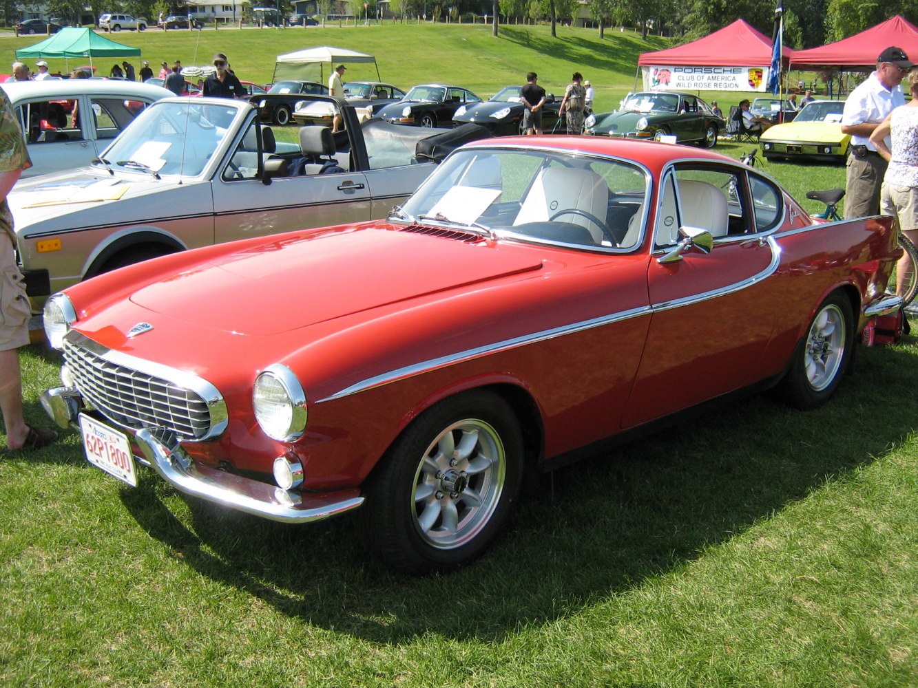 https://totalrenting.es/wp-content/uploads/2022/10/volvo-p1800-1961-1-8-100-cv-coupe-2.png