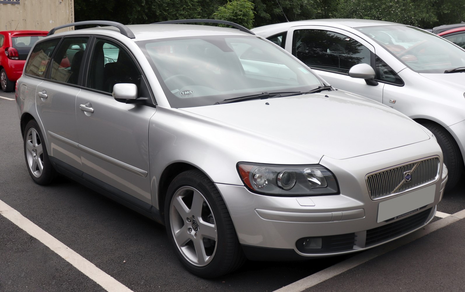 https://totalrenting.es/wp-content/uploads/2022/10/volvo-v50-2004-1-6-d-110-cv-ranchera.png