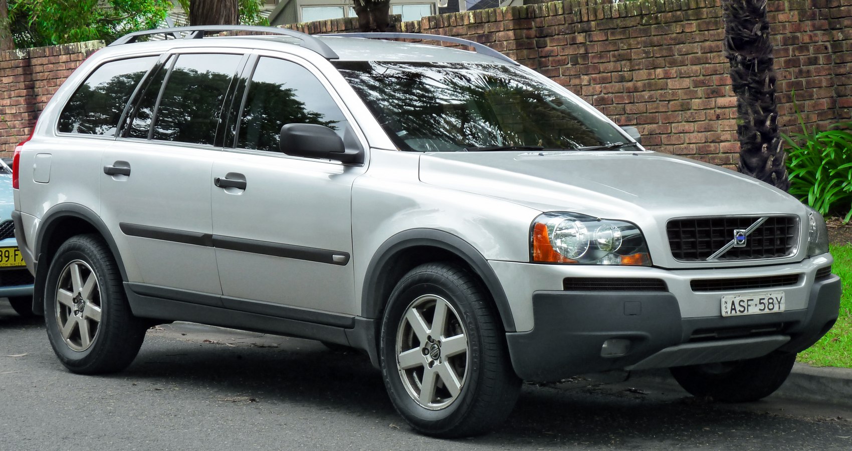 https://totalrenting.es/wp-content/uploads/2022/10/volvo-xc90-2003-2-4-tdi-163-cv-automatic-suv.png