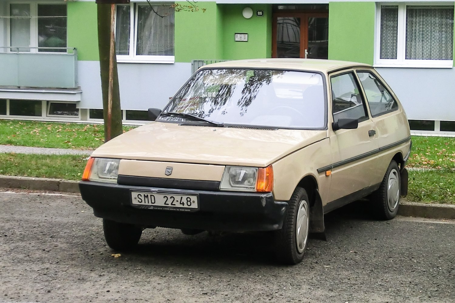 https://totalrenting.es/wp-content/uploads/2022/10/zaz-1102-1987-1-1-53-cv-hatchback.png