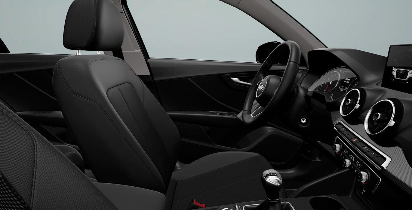 AUDI Q2 Advanced 30 TFSI interior perfil | Total Renting