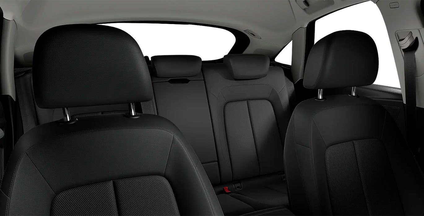 Audi Q5 Sportback Advanced 35 Tdi S Tronic interior trasera | Total Renting