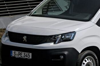 Pon solución al transporte de tus mercancías con la nueva Peugeot Partner Pro de renting