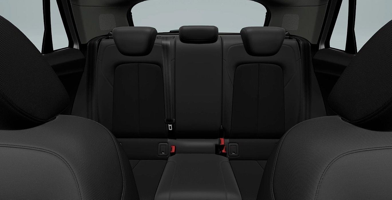 AUDI Q2 Advanced 30 TDI interior trasera | Total Renting