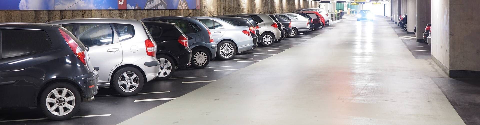 ¿Dónde aparcar en el aeropuerto de Manises?