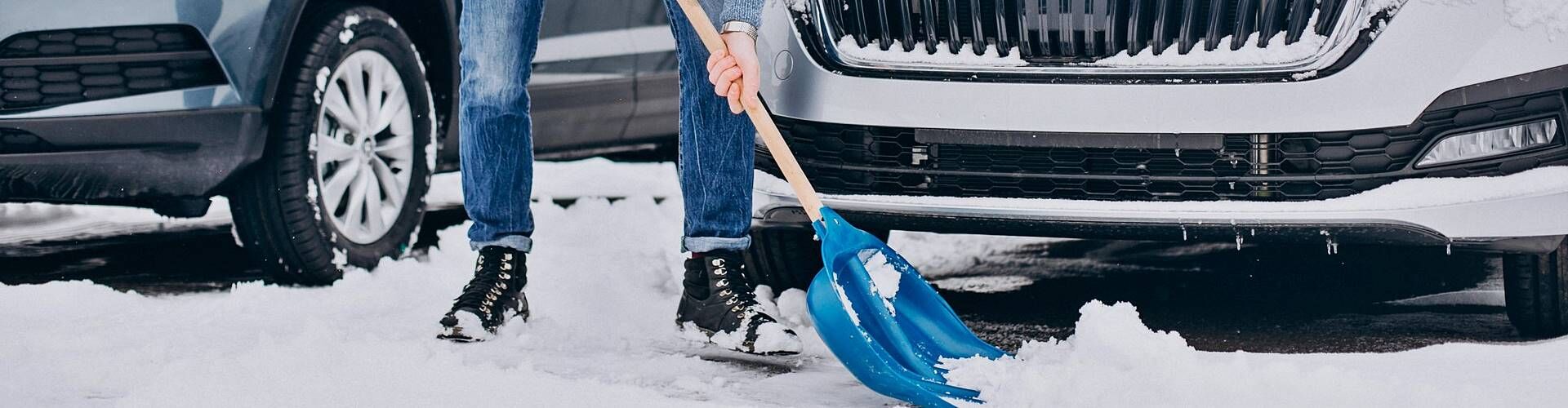 ¿Cómo arrancar un coche con nieve?