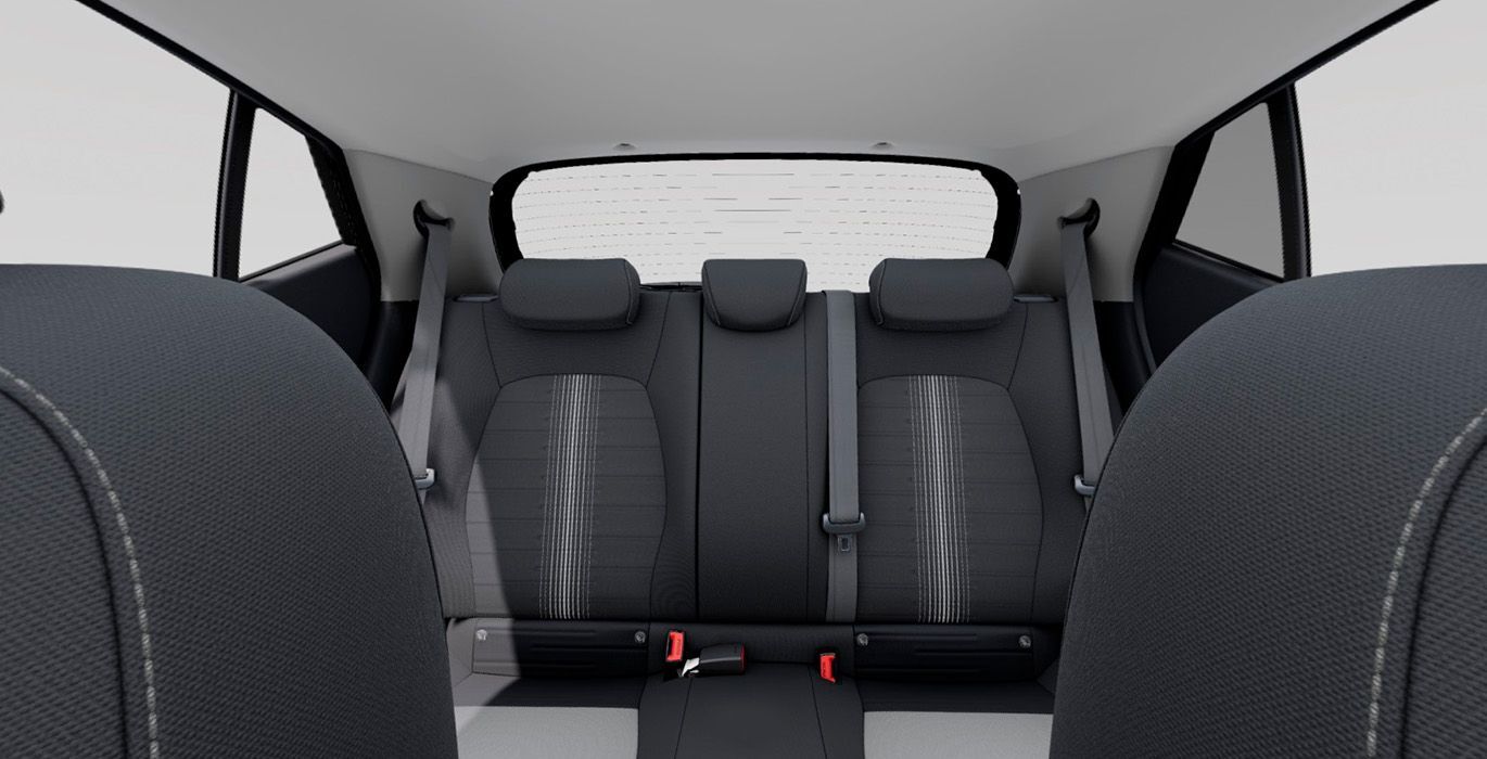 Hyundai i10 Klass Auto interior trasera | Total Renting