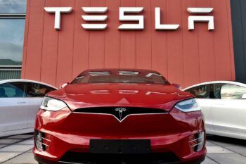 Los descuentos de los coches eléctricos de Tesla obligan al resto de marcas a bajar los precios