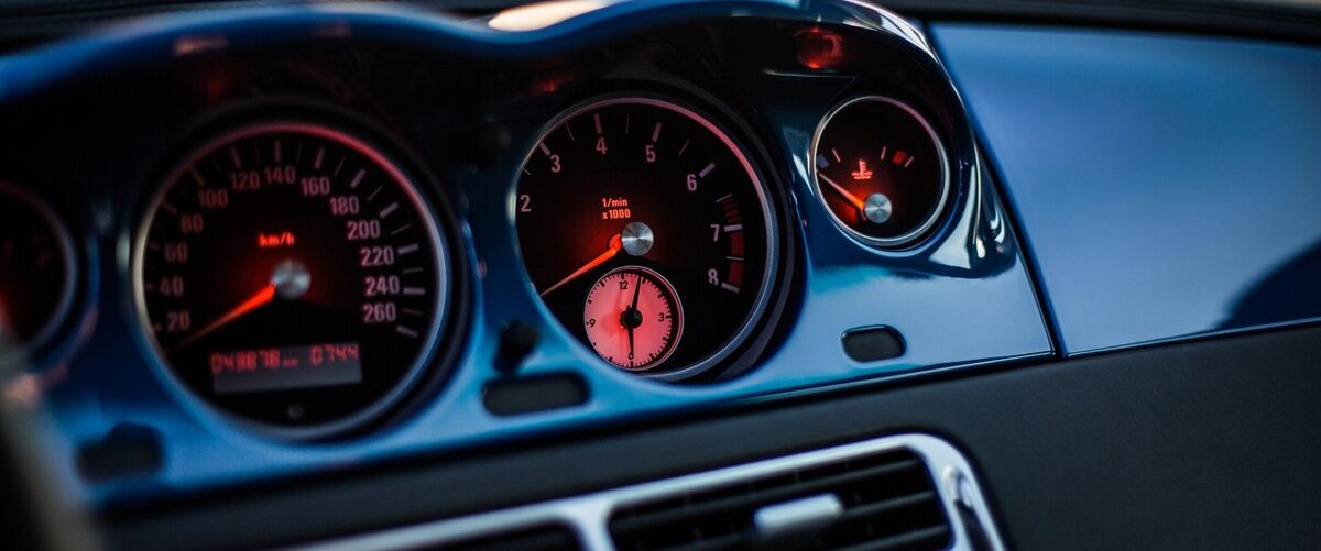 Velocímetro coche