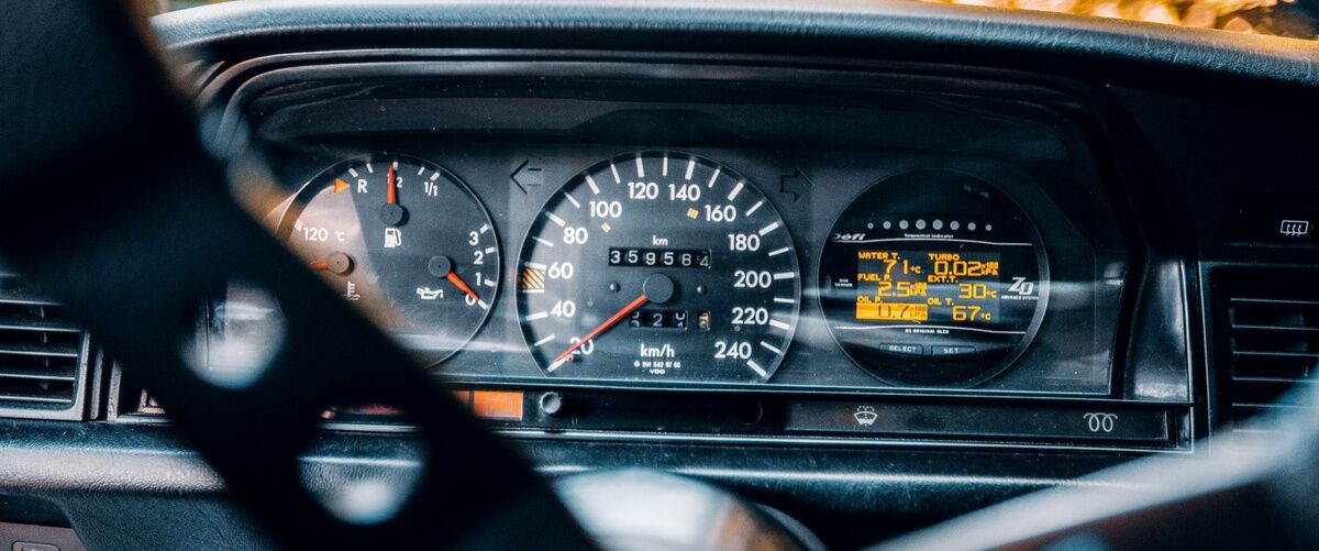 Velocímetro coche