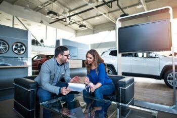 Motivos por los cuáles cada vez más conductores se plantean un coche de renting nuevo o de segunda mano