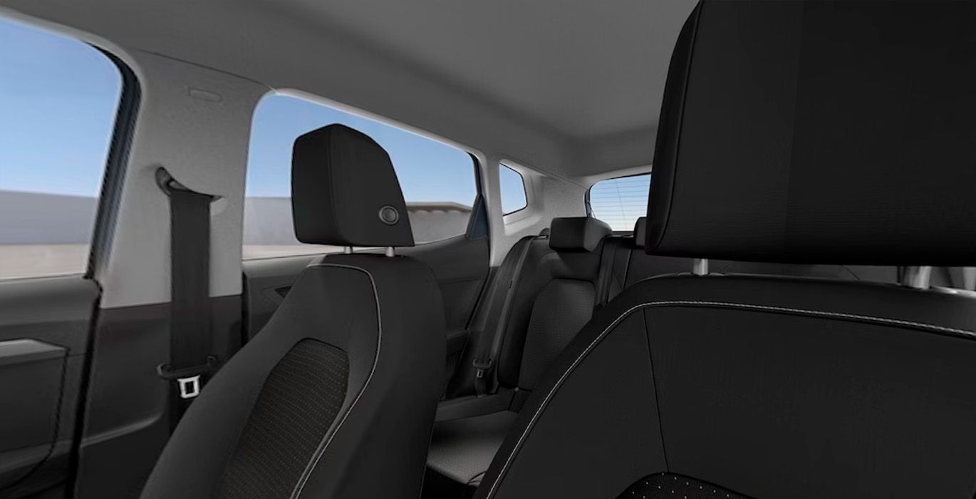 SEAT Arona 1.0 TSI Style XL interior trasera | Total Renting