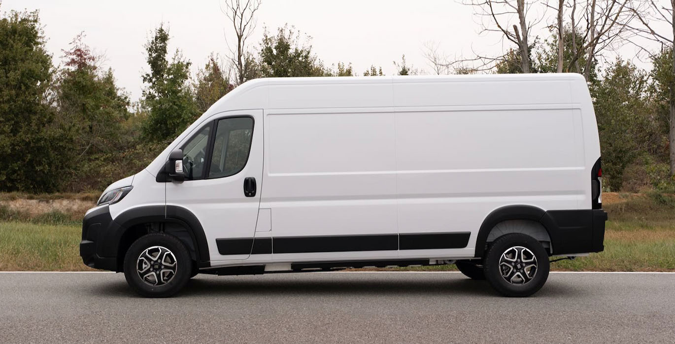 FIAT DUCATO 35 L3H2 MULTIJET MANUAL exterior perfil | Total Renting