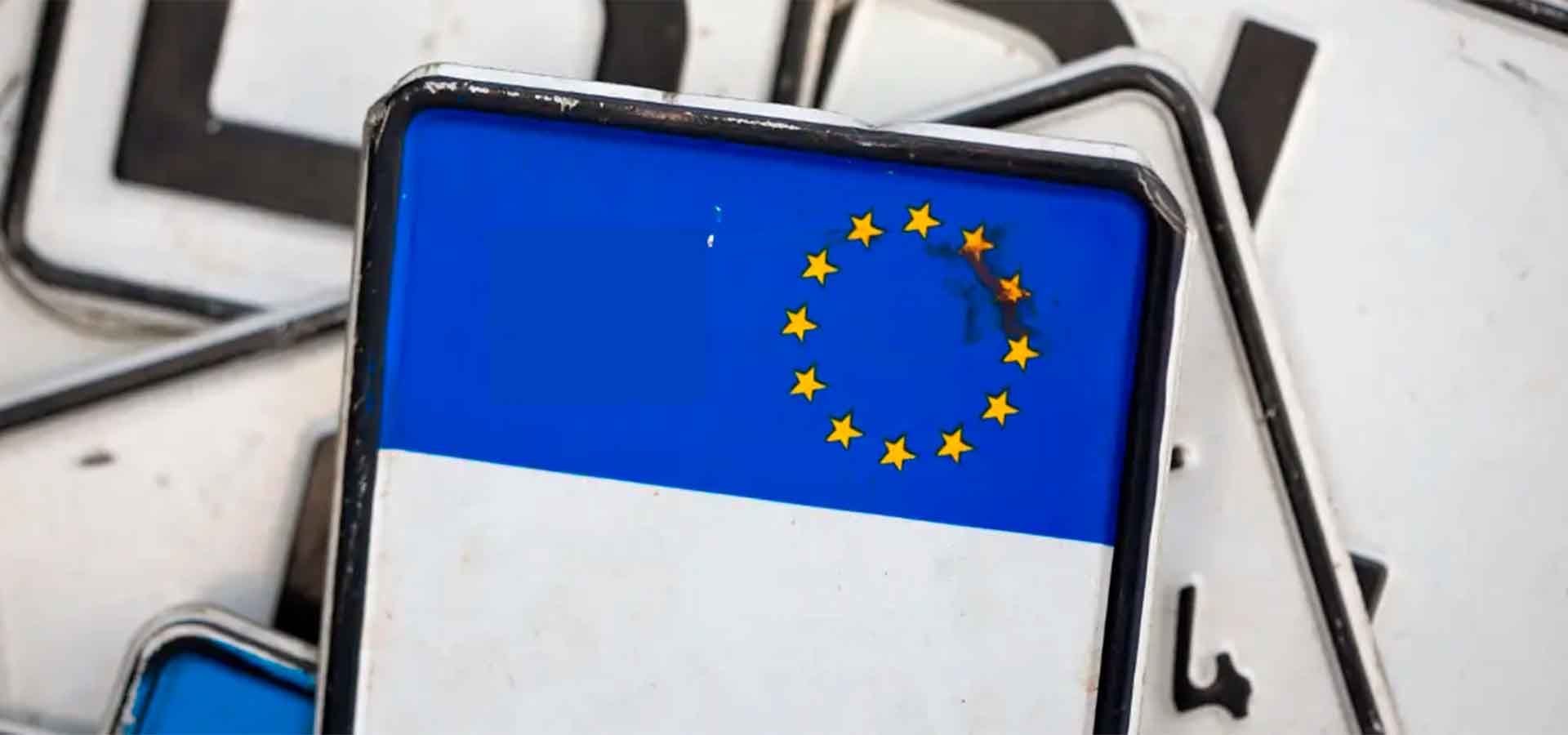 ¿Cuántos coches se matriculan al día en España?