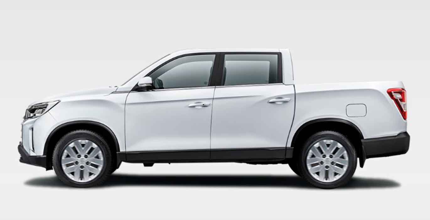 SsangYong Musso Sports D22 DTR Pro 4X4 MT lateral | Total Renting