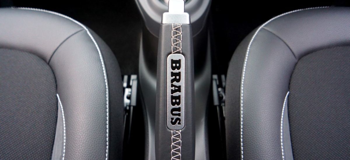 Olvidarse de no poner el freno de mano tiene consecuencias