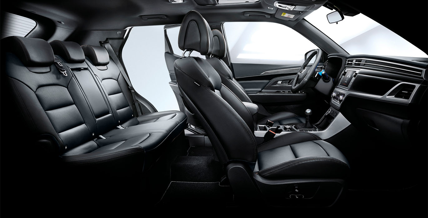 KGM Korando G15 GLP Urban Plus 4x2 interior | Total Renting