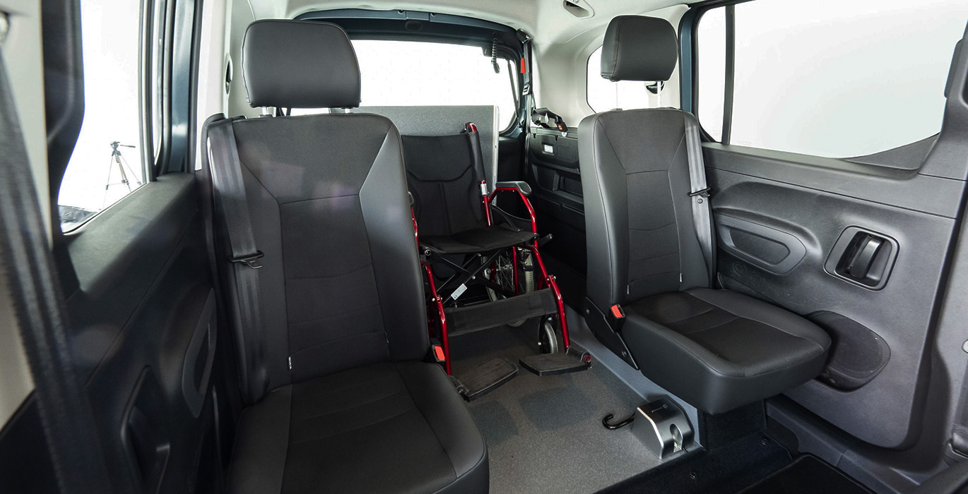 Citroen Berlingo Talla M BlueHDi 100 YOU L1 N1 Adaptado interior silla | Total Renting