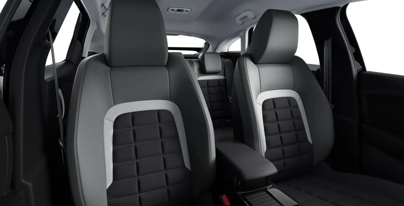 CITROEN C4 PURETECH 130 SS EAT8 PLUS AUTOMATICO interior trasera | Total Renting