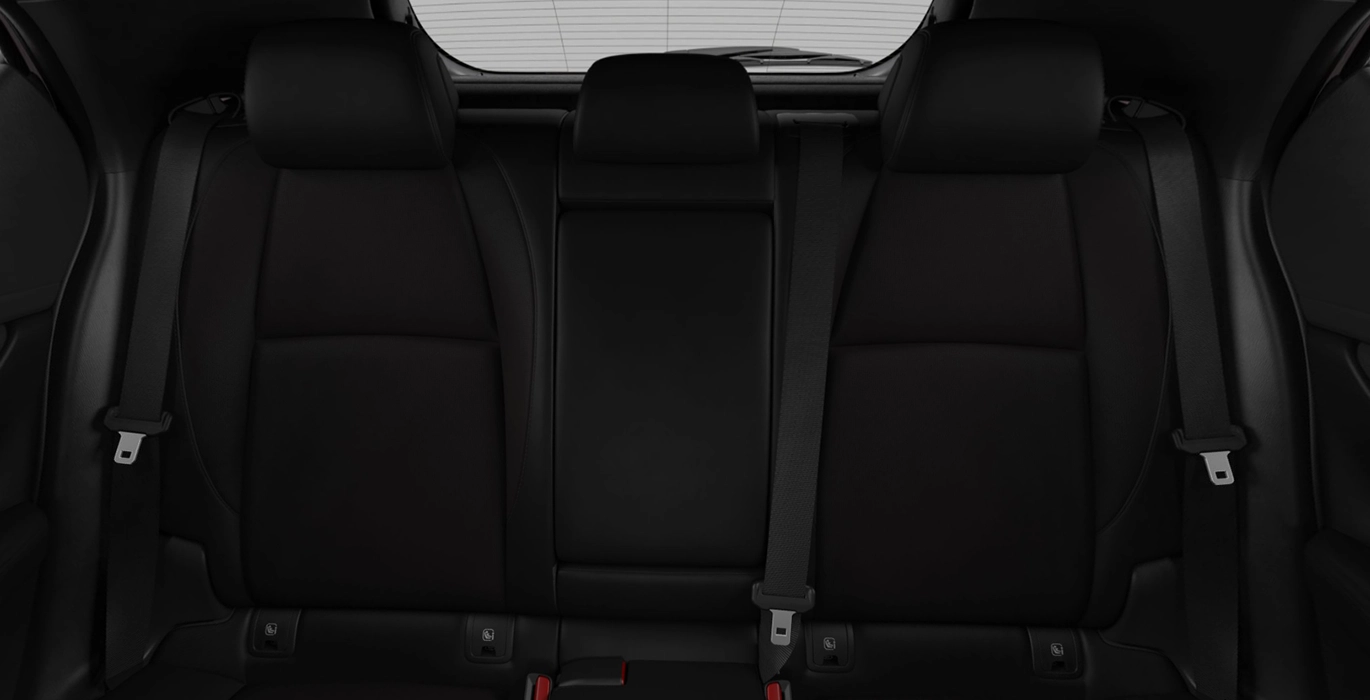 MAZDA 3 2.5L E SKY G MHEV PRIME LINE MANUAL interior trasera | Total Renting