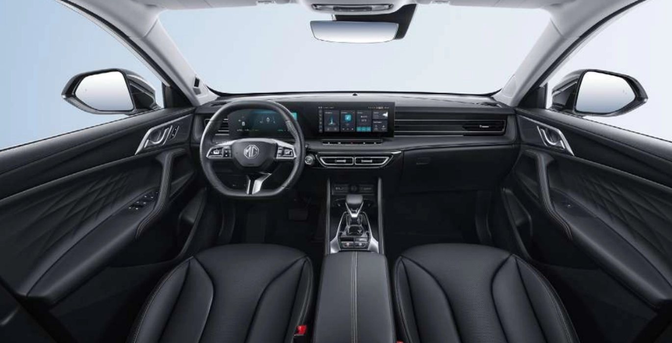 MG (E)HS 1.5T PHEV Luxury 4 MG EHS 1.5T PHEV Luxury interior delantera | Total Renting