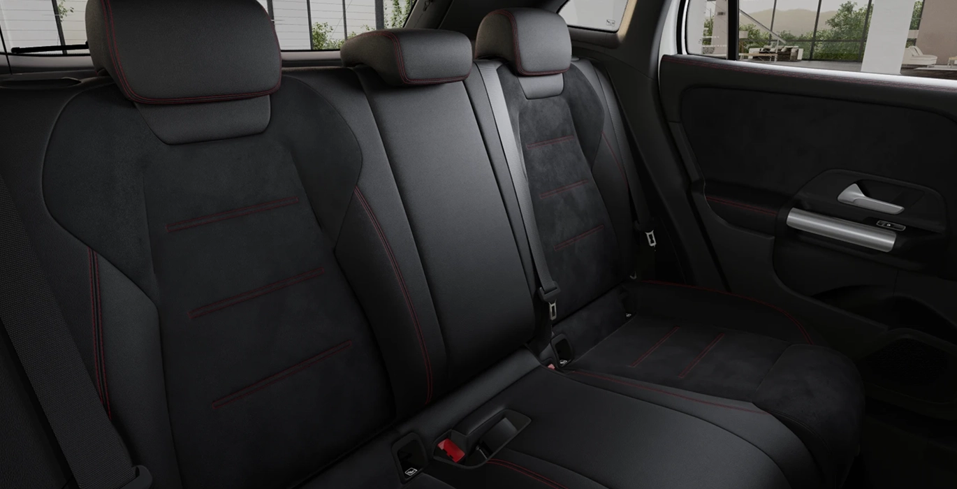 Mercedes Benz GLA 250e Tecnologia Hibrida EQ interior trasera | Total Renting