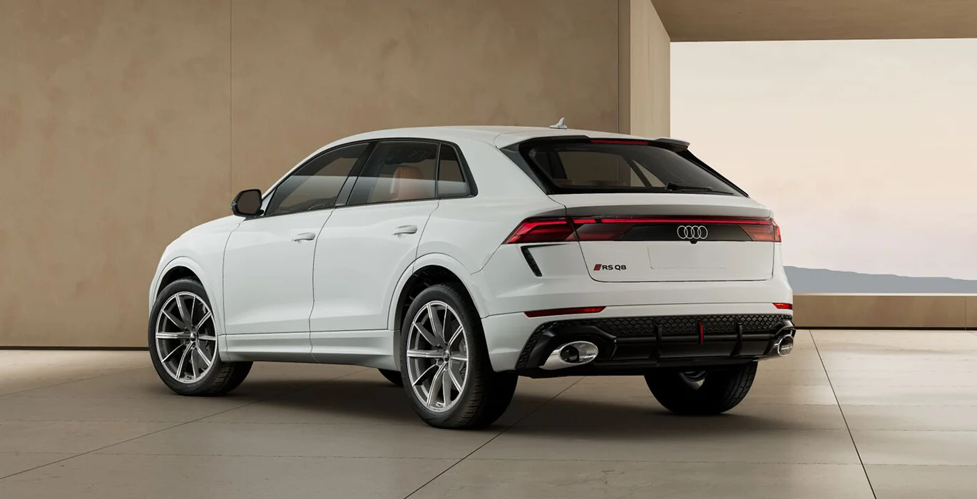 Audi RS Q8 441kW TipTronic trasera