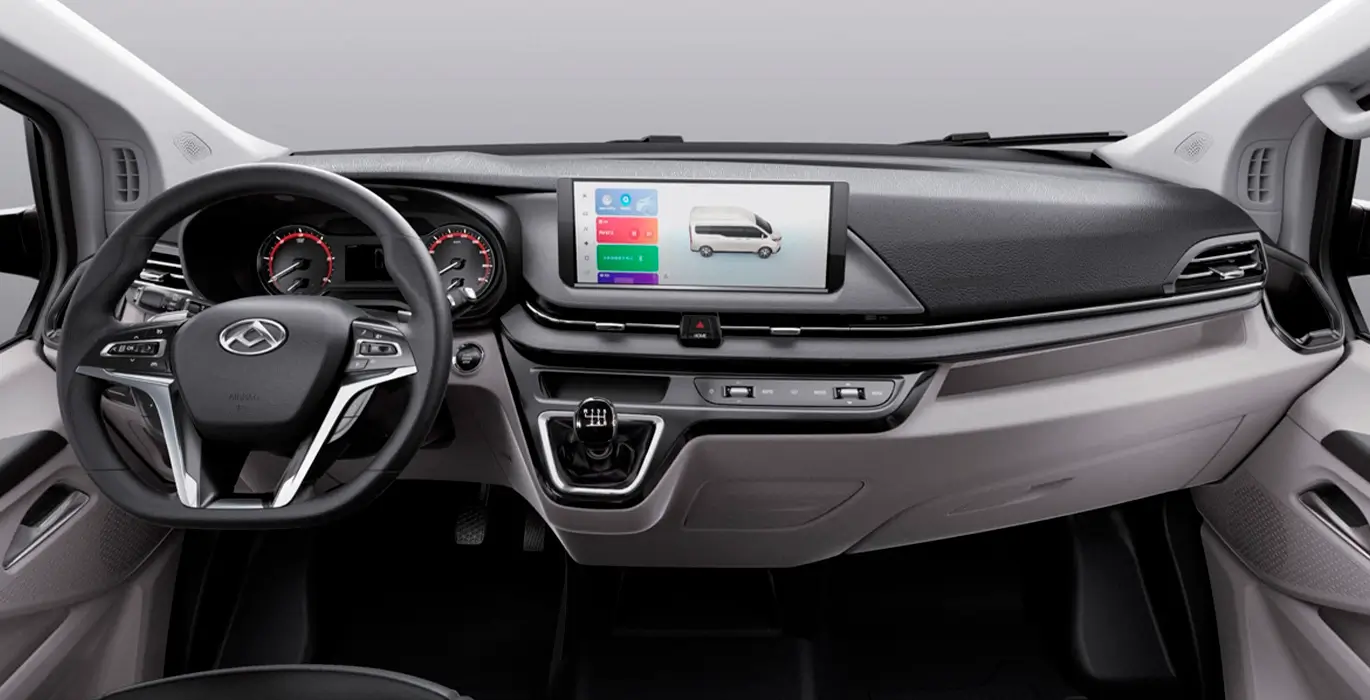 Maxus Deliver 7 L2H1 interior delantera | Total Renting