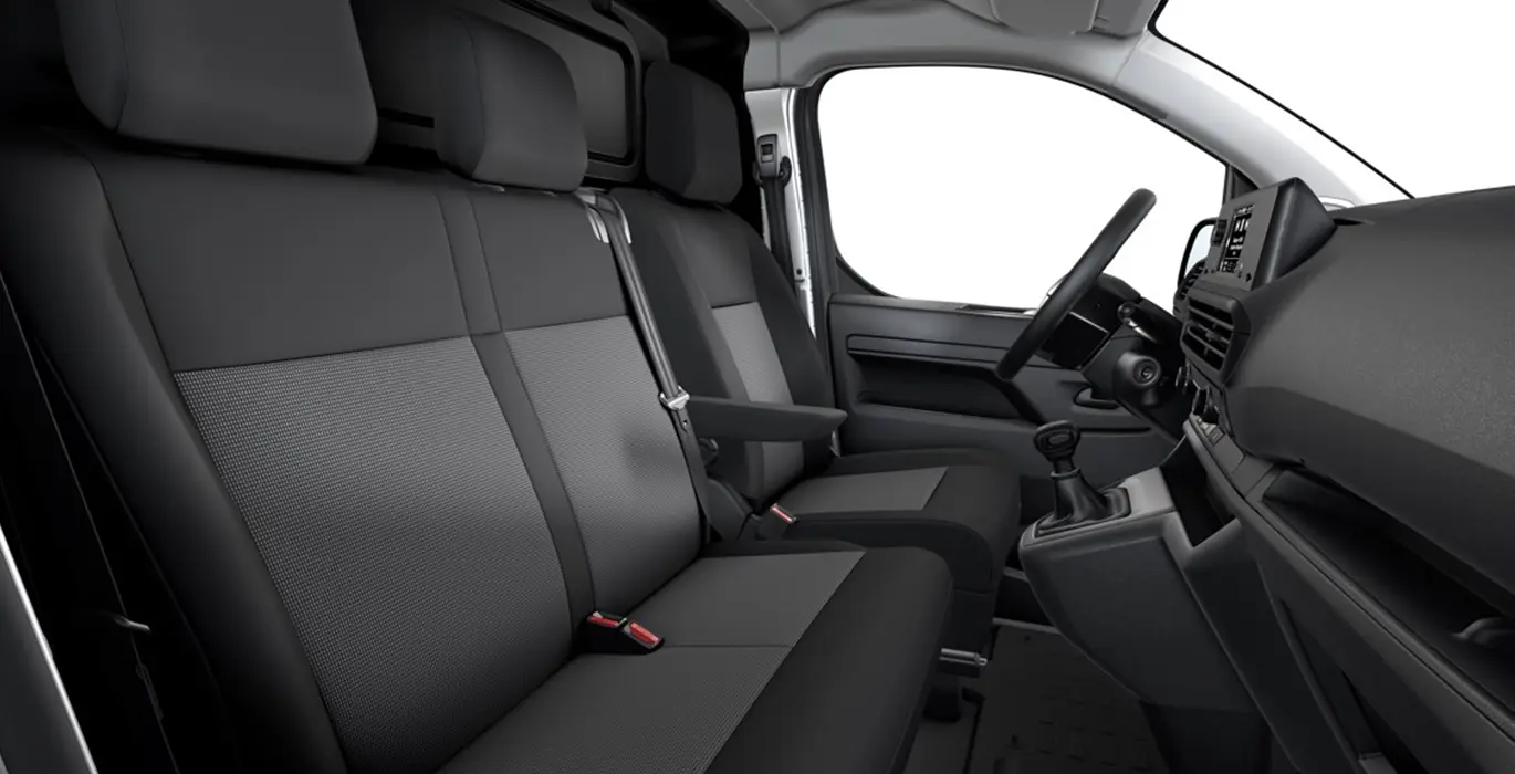 CITRÖEN Jumpy Furgón Talla M BlueHDi S&S 5 CITROEN Jumpy Furgon Talla M BlueHDi SS interior delantera II | Total Renting